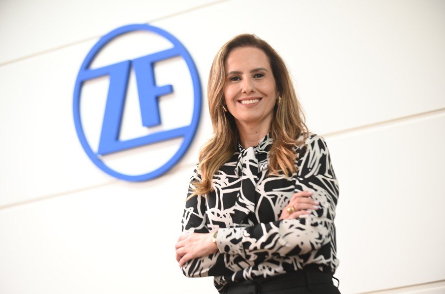 Ana Carolina - ZF